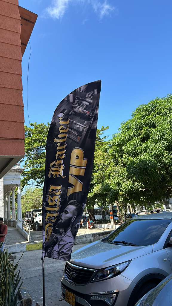 Parqueo disponible para clientes